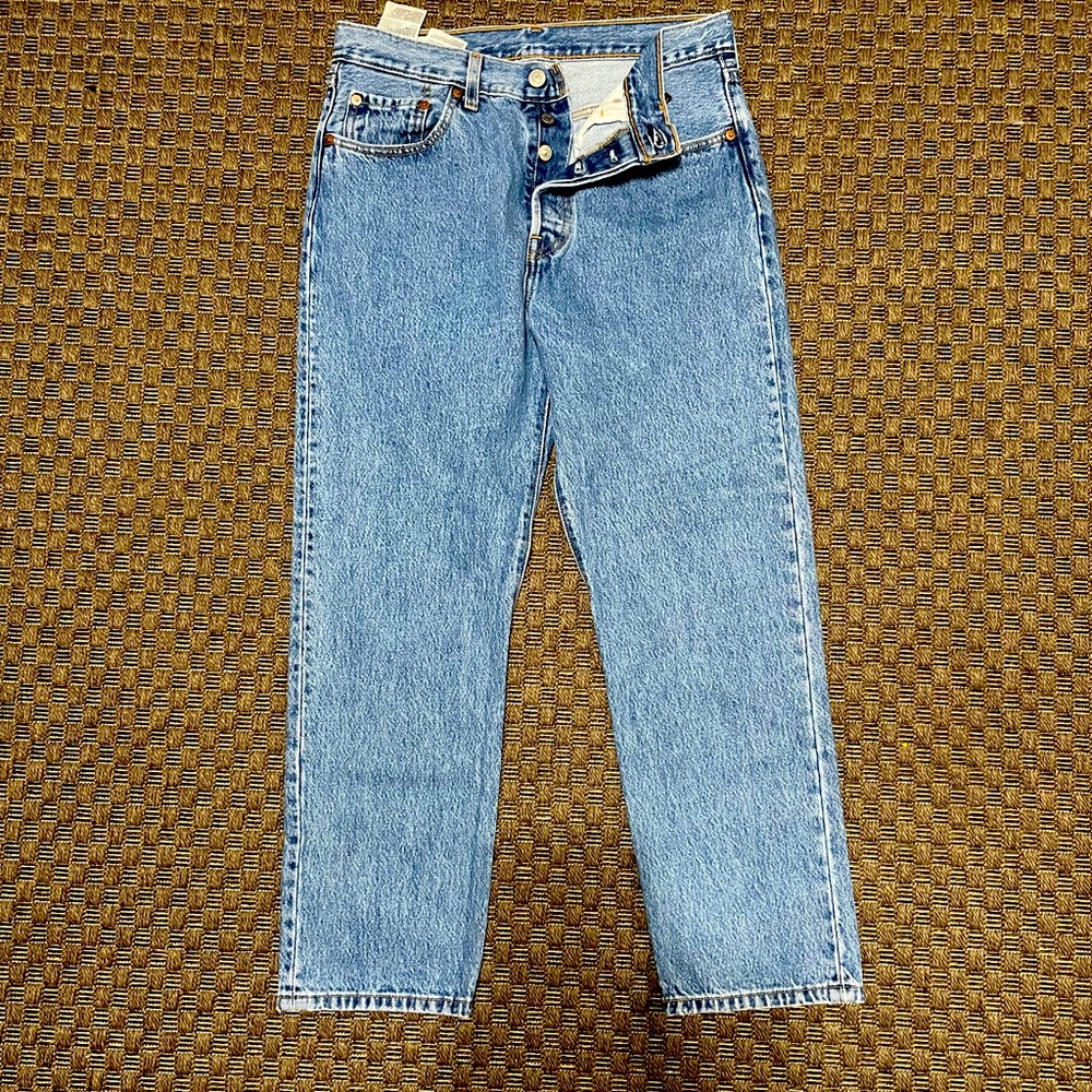 Levi 501 cropped